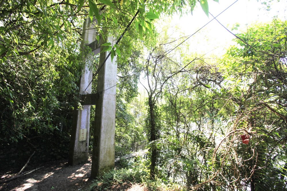 溪口吊橋